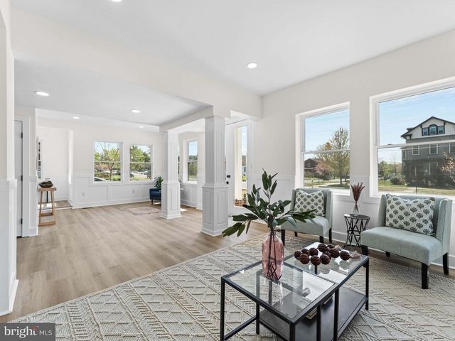 101 W MANTUA AVE, Wenonah, NJ 08090