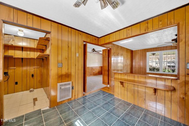 352 Deck Valley Lane, Bristol, TN 37620
