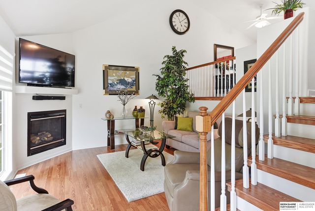 1002 Timberline Drive, Papillion, NE 68046