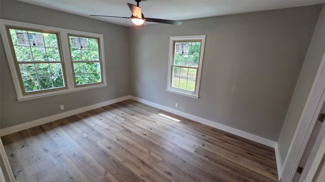 4244 Carol Avenue, Fort Worth, TX 76105