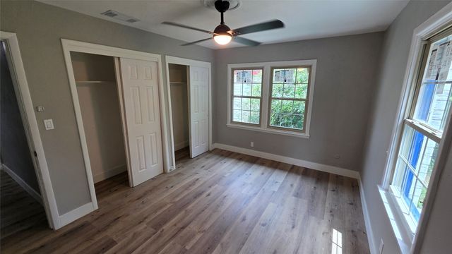 4244 Carol Avenue, Fort Worth, TX 76105