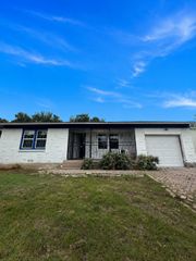 4244 Carol Avenue, Fort Worth, TX 76105