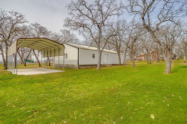 1114 Briarwood Street, Weatherford, TX 76087