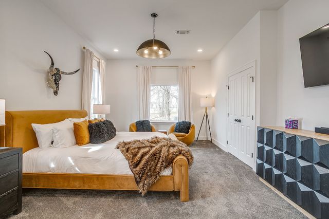 1114 Briarwood Street, Weatherford, TX 76087