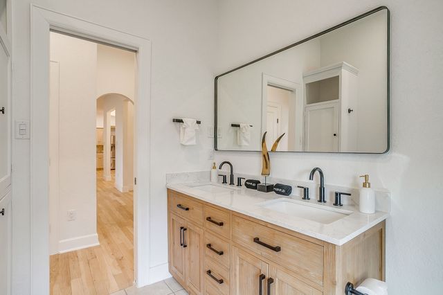 1114 Briarwood Street, Weatherford, TX 76087