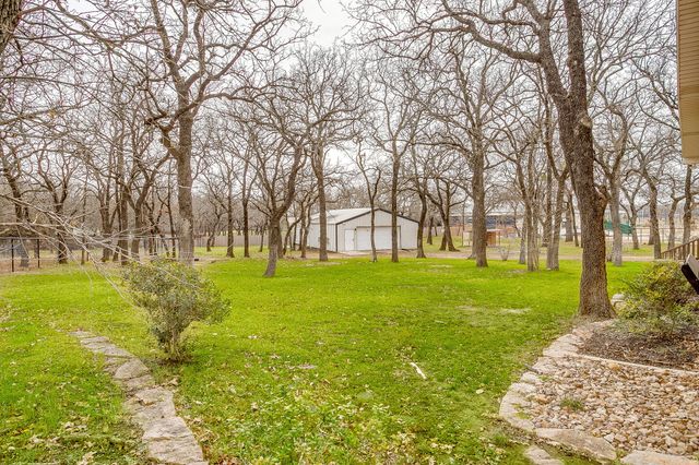 1114 Briarwood Street, Weatherford, TX 76087