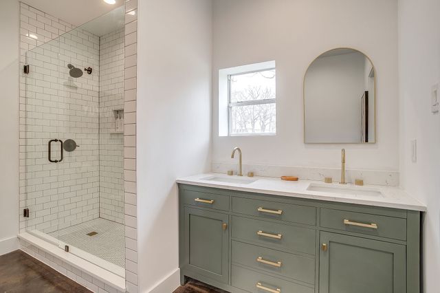 1114 Briarwood Street, Weatherford, TX 76087