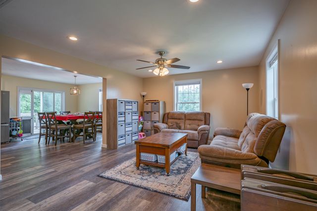 885 Mason Road, Wilton, NH 03086