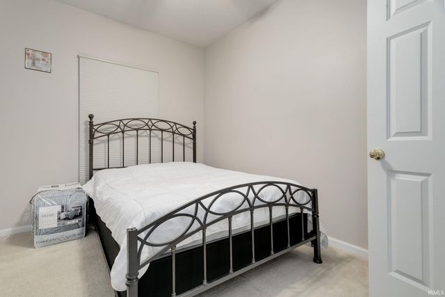 2325 Oakbrook Drive, South Bend, IN 46628