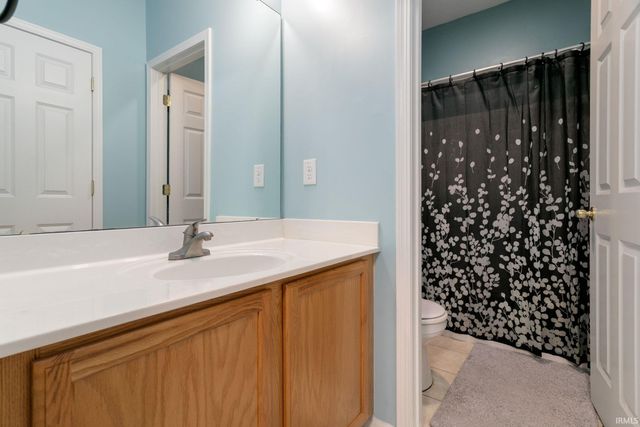 2325 Oakbrook Drive, South Bend, IN 46628