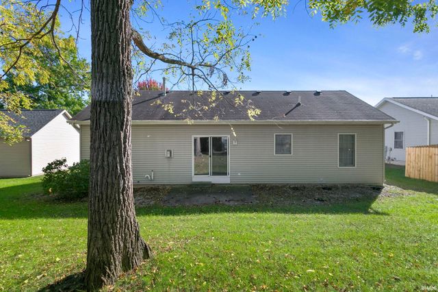 2325 Oakbrook Drive, South Bend, IN 46628