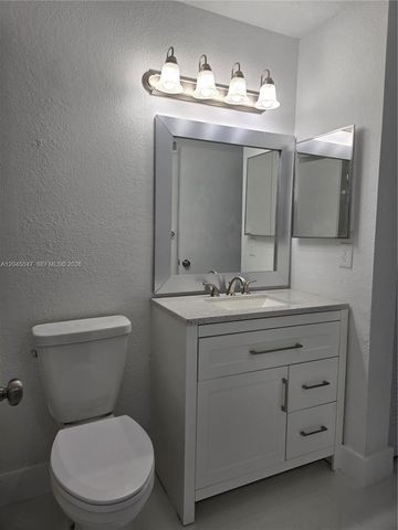 595 Vista Isles Drive 1913, Sunrise, FL 33325