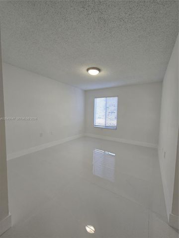 595 Vista Isles Drive 1913, Sunrise, FL 33325