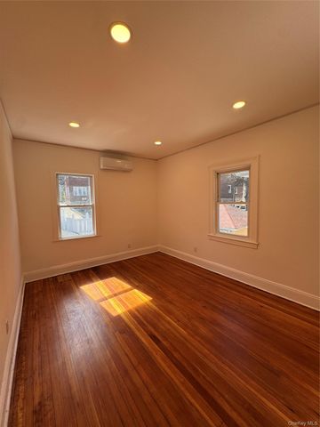 578 E 3rd Street, Mount Vernon, NY 10553