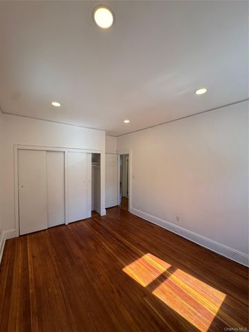 578 E 3rd Street, Mount Vernon, NY 10553