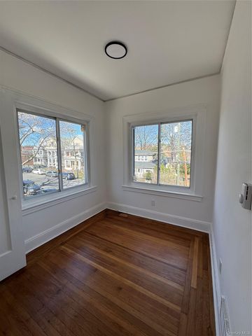 578 E 3rd Street, Mount Vernon, NY 10553
