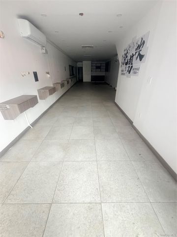 83-04 Broadway 1FL, Elmhurst, NY 11373