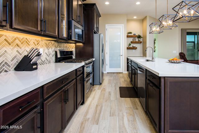 42029 W ROSEWOOD Lane, Maricopa, AZ 85138