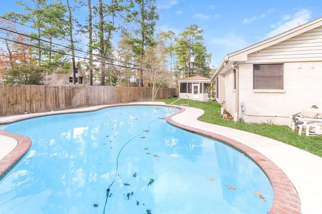 2127 Round Wind Trail, Crosby, TX 77532