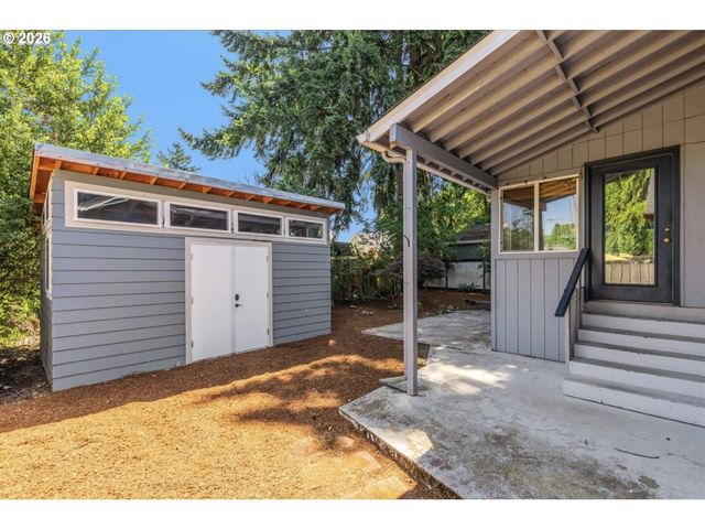 1824 Ne 52ND Ave, Portland, OR 97213