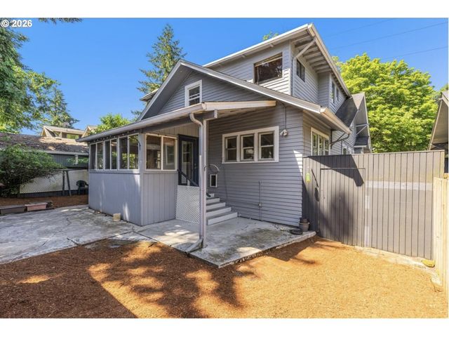 1824 Ne 52ND Ave, Portland, OR 97213