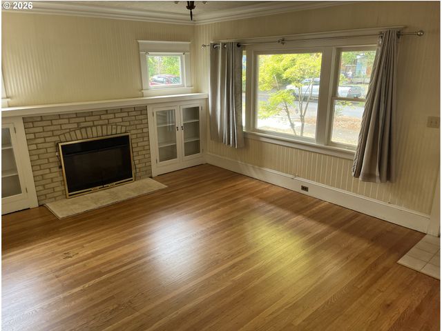 1824 Ne 52ND Ave, Portland, OR 97213