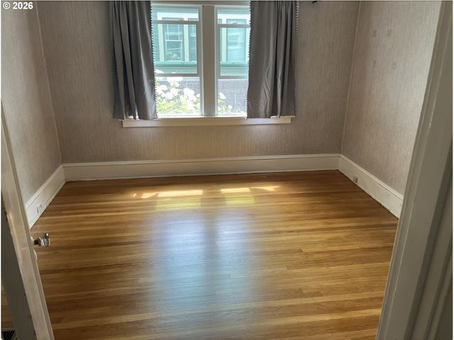 1824 Ne 52ND Ave, Portland, OR 97213