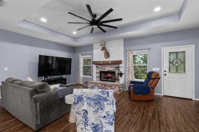 3077 W CR 436, Laneville, TX 75667