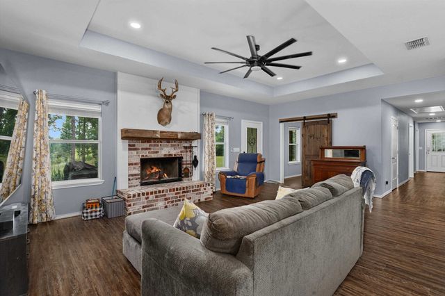 3077 W CR 436, Laneville, TX 75667