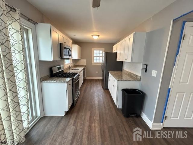 125 Rock Lane, Middlesex, NJ 08846