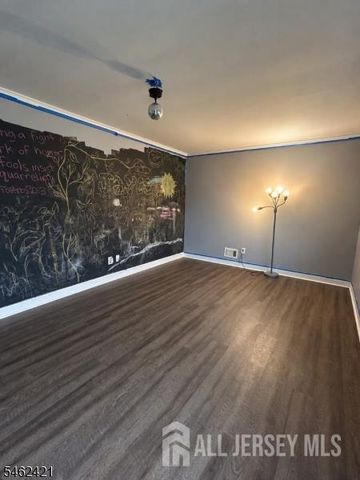 125 Rock Lane, Middlesex, NJ 08846