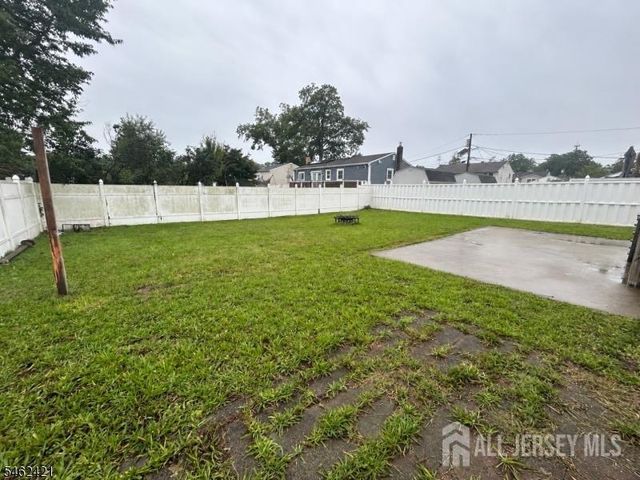 125 Rock Lane, Middlesex, NJ 08846