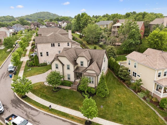 242 Rich Cir, Franklin, TN 37064