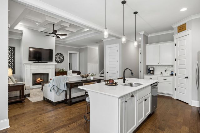 242 Rich Cir, Franklin, TN 37064