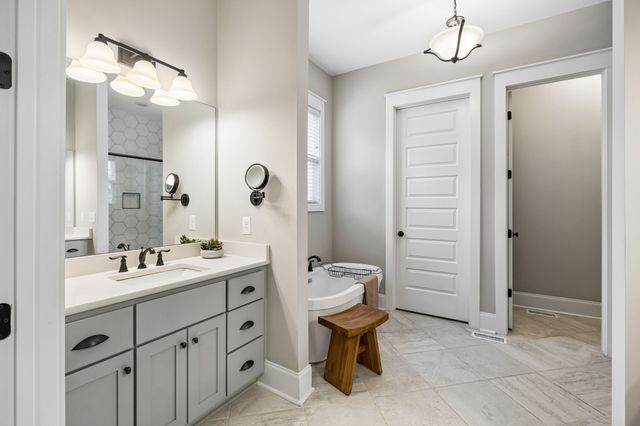 242 Rich Cir, Franklin, TN 37064