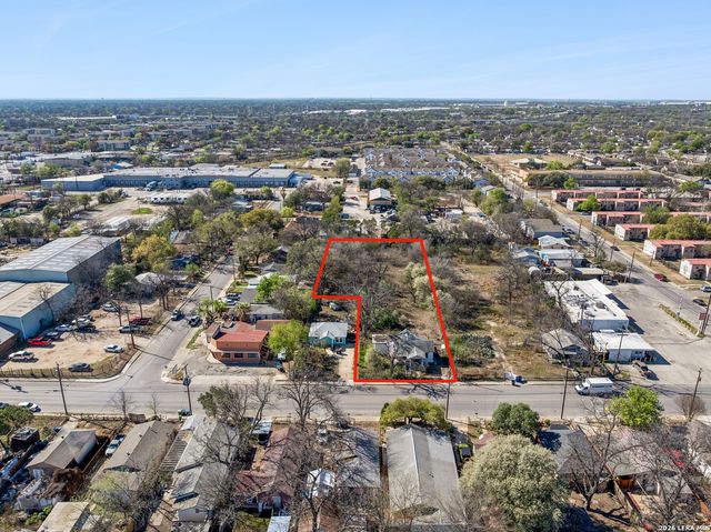 1230 SALTILLO ST, San Antonio, TX 78207