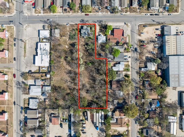 1230 SALTILLO ST, San Antonio, TX 78207