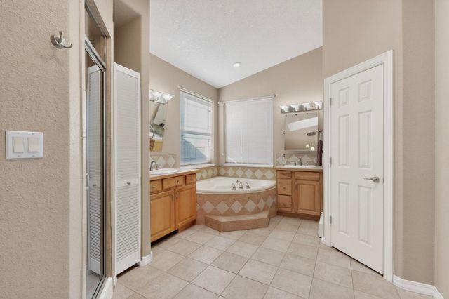 5719 Sarasota Road NE, Rio Rancho, NM 87144