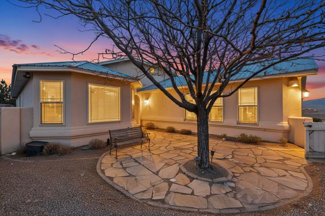 5719 Sarasota Road NE, Rio Rancho, NM 87144