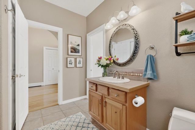 5719 Sarasota Road NE, Rio Rancho, NM 87144