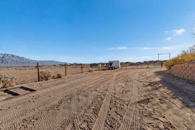 5719 Sarasota Road NE, Rio Rancho, NM 87144