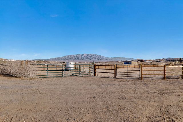 5719 Sarasota Road NE, Rio Rancho, NM 87144