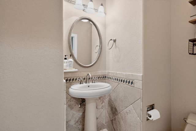 5719 Sarasota Road NE, Rio Rancho, NM 87144