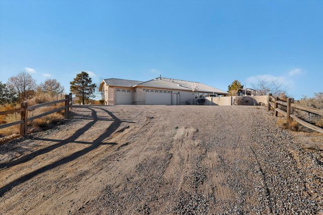 5719 Sarasota Road NE, Rio Rancho, NM 87144