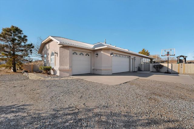 5719 Sarasota Road NE, Rio Rancho, NM 87144