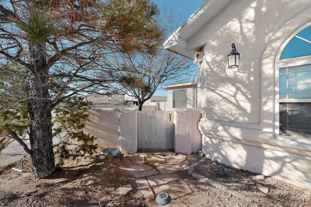 5719 Sarasota Road NE, Rio Rancho, NM 87144