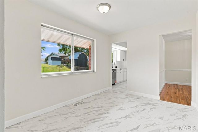 2830 Flintwood Drive, St Louis, MO 63129