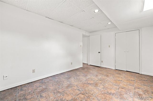 2830 Flintwood Drive, St Louis, MO 63129