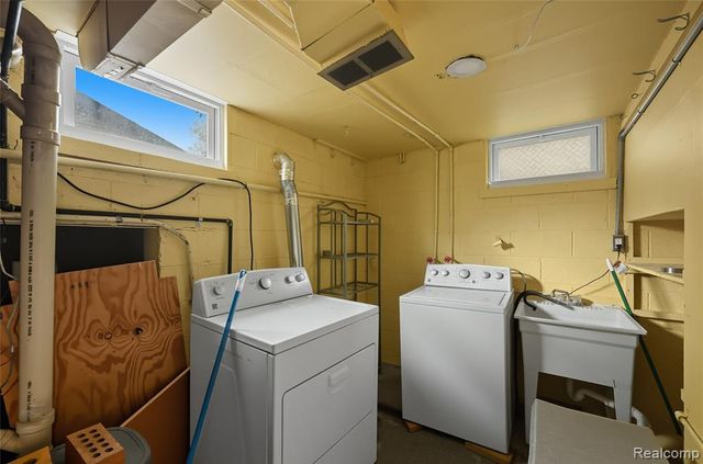 1797 Manse Road, Waterford, MI 48328