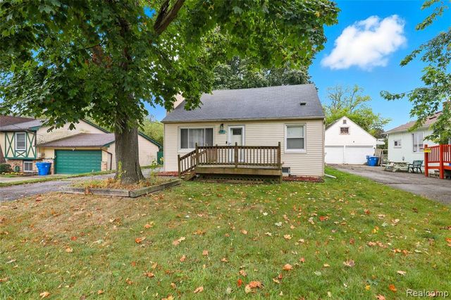 1797 Manse Road, Waterford, MI 48328